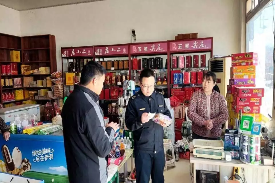 无棣县佘家镇市场监管所开展校园周边食品安全检查播报文章