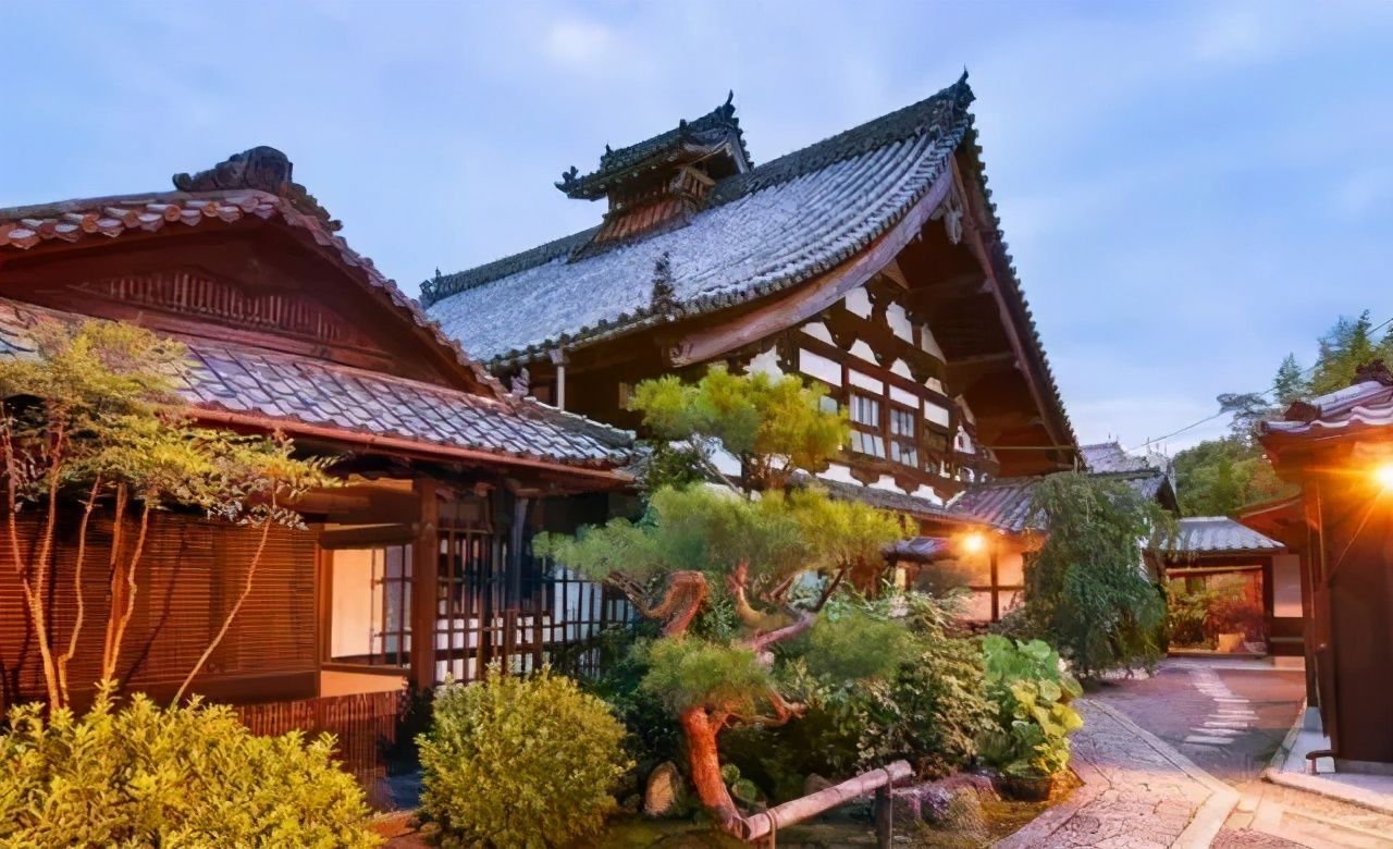 朝圣之路|日本民宿的另类玩法:寺院里的宿坊