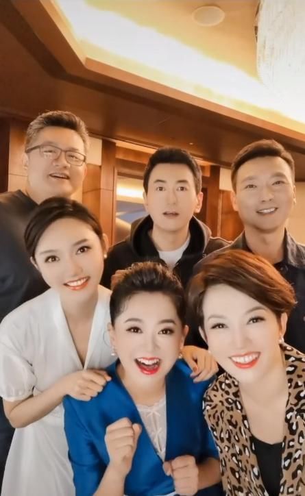 主持人龙洋的抖音号_主持人龙洋丈夫简介