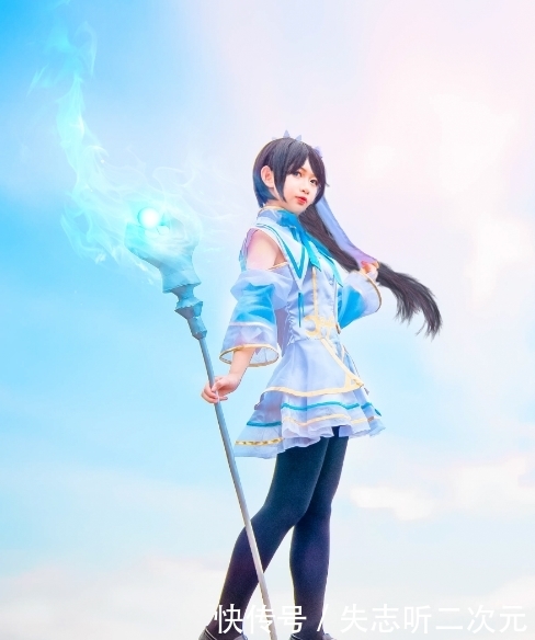 《斗罗大陆3龙王传说》cosplay古月,银龙王古月娜_【快资讯】