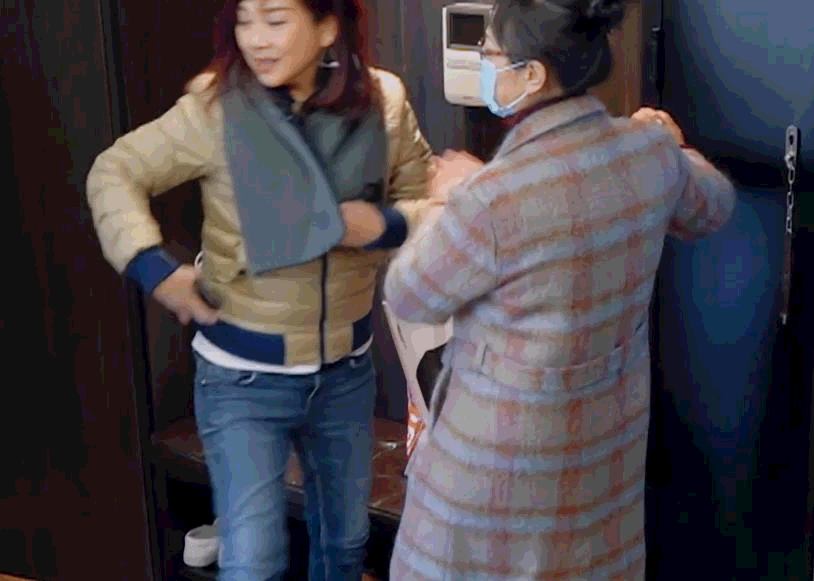 陈松伶大声叫张铎起床,张铎妈妈却嫌她吵到儿子,甚至