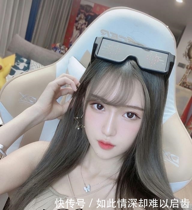 前段时间有人声称自己是腐团儿的同学,在网上放出了所谓的素颜照,照片