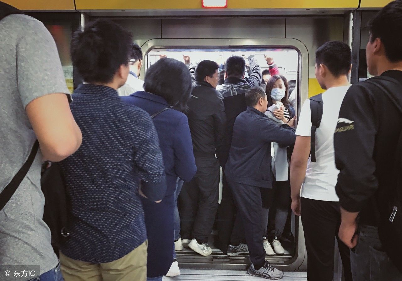 好消息！广州地铁全线网实现刷手机过闸，这些线要加密班次，再也不用挤成酱！|广州地铁|车站|新线_新浪新闻