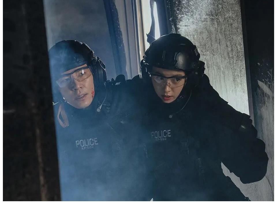 韩剧又出新型丧尸爆款这部幸福让你直视人性
