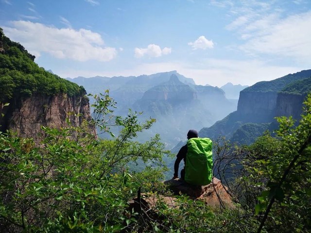 蓝天下户外 探索西太行 6 5 7 西太行深度探秘 徒步杨六郎古道 天生桥 万佛寺 穿越瑛姑峡 挑战双层眉 快资讯