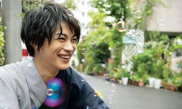 神尾枫珠 福士苍汰 濑户利树 一众帅哥惊艳出镜 快资讯 神尾枫珠 福士苍汰 濑户利树 一众帅哥惊艳出镜 快资讯