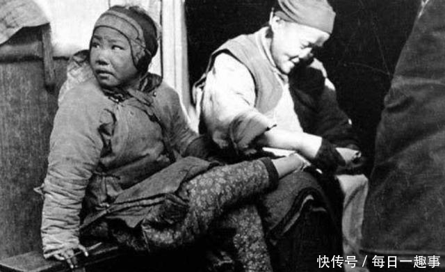 清朝已经严令禁止女人缠足 但缠足现象为何比别的朝代更加严重 快资讯