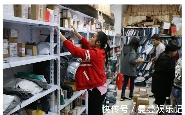 小镇上的快递店转让费要18万 每天派送550件 可以接手吗 快资讯