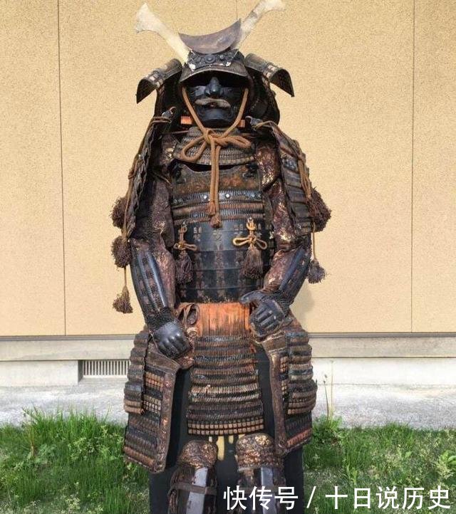 看似华丽的日本武士铠甲到底有多沉 快资讯 看似华丽的日本武士铠甲到底有多沉 快资讯