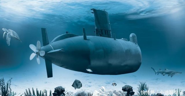 国外地下惊现一艘潜水艇 过往汽车被撞翻 到底怎么回事 快资讯 国外地下惊现一艘潜水艇 过往汽车被撞翻 到底怎么回事 快资讯