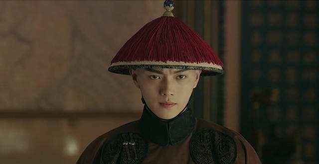 清朝的三眼顶戴花翎有多贵重 整个清朝就7人获得 连和珅都没有 快资讯 清朝的三眼顶戴花翎有多贵重 整个清朝就7人获得 连和珅都没有 快资讯