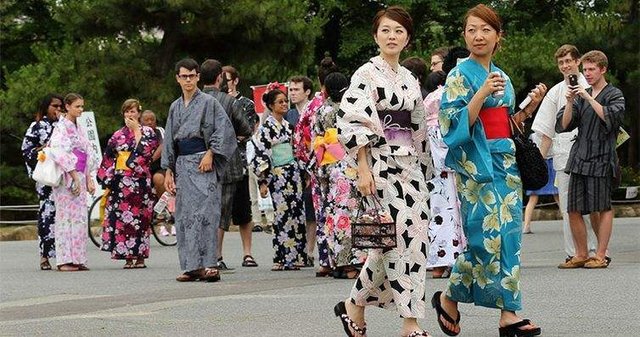 涨知识日本美女的和服还有这么多种 在不同的场合都有不同的穿 快资讯 涨知识日本美女的和服还有这么多种 在不同的场合都有不同的穿 快资讯