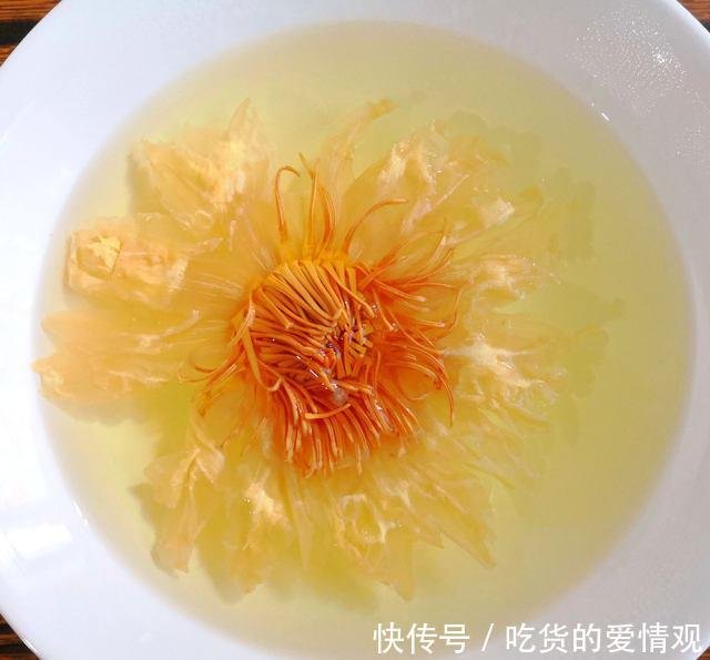 莲花茶冻这样做 清新爽口 造型美艳 孩子最喜欢 快资讯