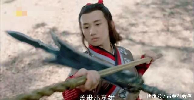 封神演义 哪吒与杨戬比武 神秘人物登场 为杨戬送来三尖两刃刀 快资讯