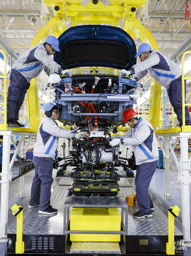 t0140e94e44f00f9951.jpg?size=1000x1335