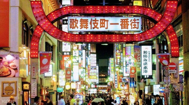 日本东京 歌舞伎町 夜店不接待中国人 服务人员理由亮了 快资讯