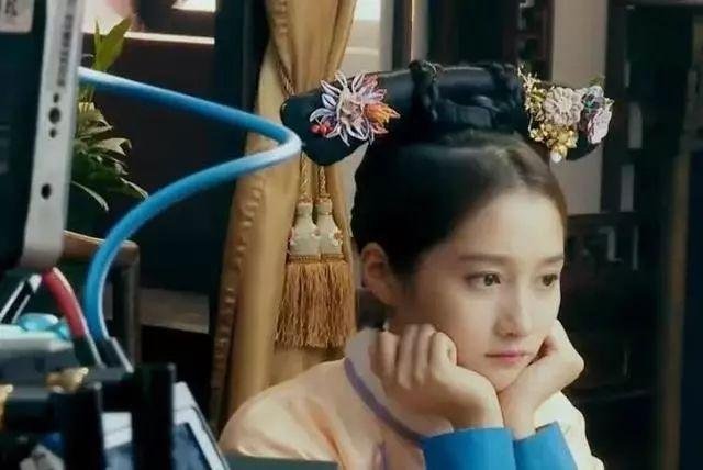 遇见天坛 关晓彤清宫造型太美了 和冯绍峰演父女 少女感十足 快资讯 遇见天坛 关晓彤清宫造型太美了 和冯绍峰演父女 少女感十足 快资讯