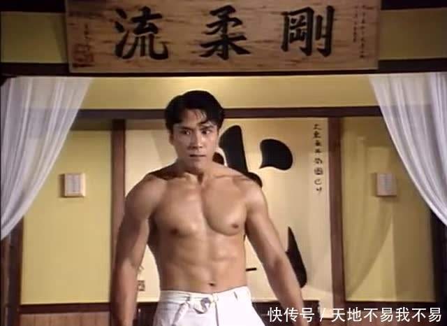 精武门 的陈真谁演得最好 不是甄子丹也不是李连杰 而是 快资讯 精武门 的陈真谁演得最好 不是甄子丹也不是李连杰 而是 快资讯