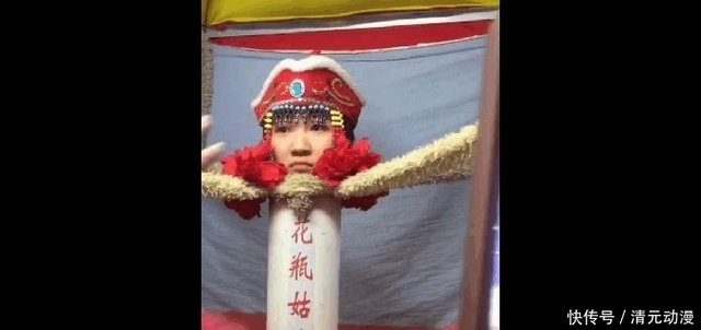 海南现 最美 花瓶姑娘 这脖子不是一般的长啊 网友 障眼法 快资讯 海南现 最美 花瓶姑娘 这脖子不是一般的长啊 网友 障眼法 快资讯