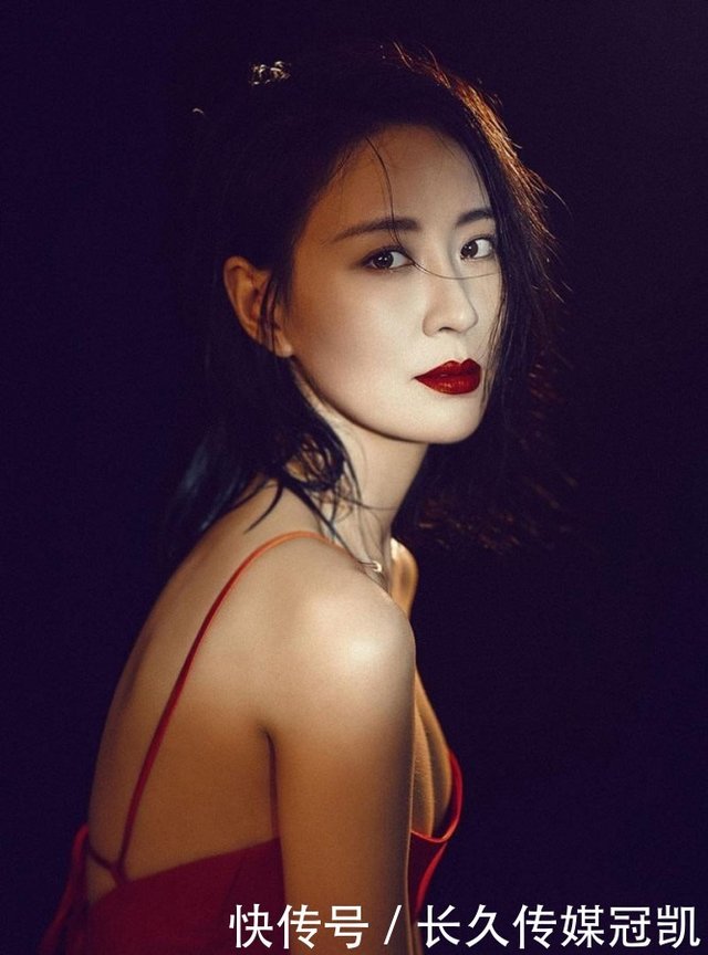 1985年出生的十位美女 她们个个都是美人胚子 快资讯 1985年出生的十位美女 她们个个都是美人胚子 快资讯