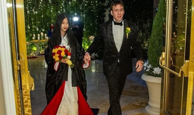 尼古拉斯小30岁老婆 自小家贫缺父爱 快资讯