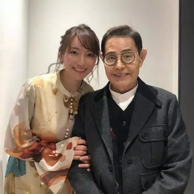 59岁山寺宏一娶90后娇妻被嘲父女恋 10对 老少配 日本明星夫妇 快资讯