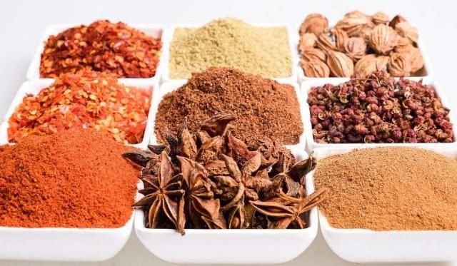活了多年才明白 十三香和五香粉的差别 下次就别再用错了 快资讯
