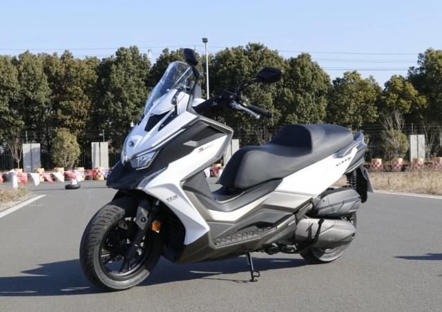 踏板加鸟嘴就是跨界 光阳赛艇s350受质疑 除动力 Tcs 还有啥 快资讯