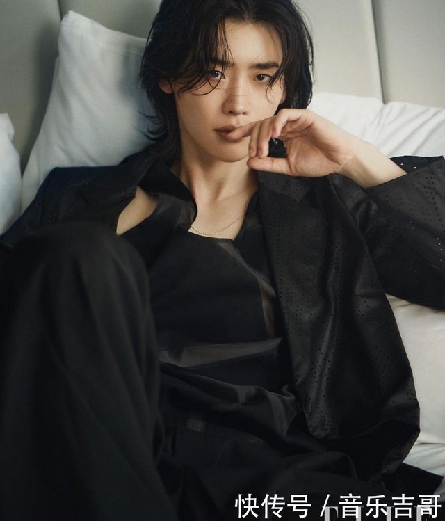 李钟硕剪掉长发美人钟硕下班 男神钟硕回归 回顾短发时期角色 快资讯