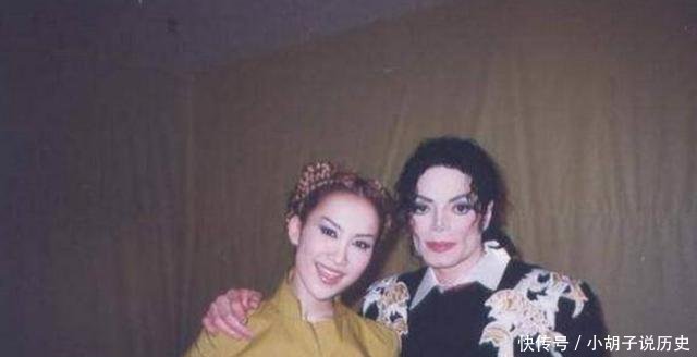 这六位华人明星 原来与世界流行之王迈克尔杰克逊有过珍贵合影 快资讯 这六位华人明星 原来与世界流行之王迈克尔杰克逊有过珍贵合影 快资讯