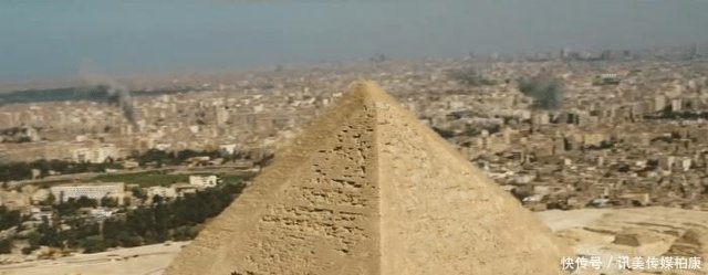 原以为会有宝物 却发现只有恐怖怪物的 夺命金字塔 快资讯