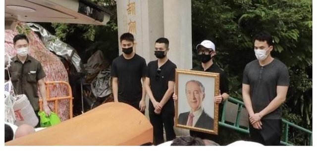 赌王何鸿燊今日下葬 墓地风景优美花费百万 家族仅男士到场送葬 快资讯