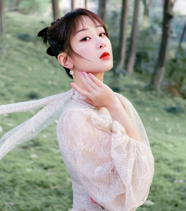 杨紫壁纸 好看的脸蛋能换大米 好看的杨紫千金不换 快资讯 杨紫壁纸 好看的脸蛋能换大米 好看的杨紫千金不换 快资讯