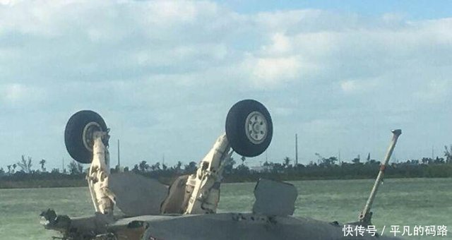 F18大黄蜂战机 加强版飞行却不幸坠毁海里 三哥 自愧不如 快资讯