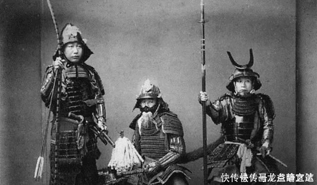 日本古代是矮人国 但有几个巨型男女吓人一跳 快资讯