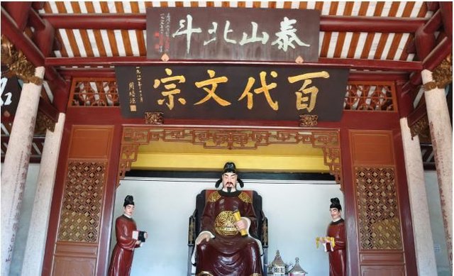 诗鬼李贺 人生本是一场长跑 十五岁名扬京城 却在上半场就谢幕 快资讯