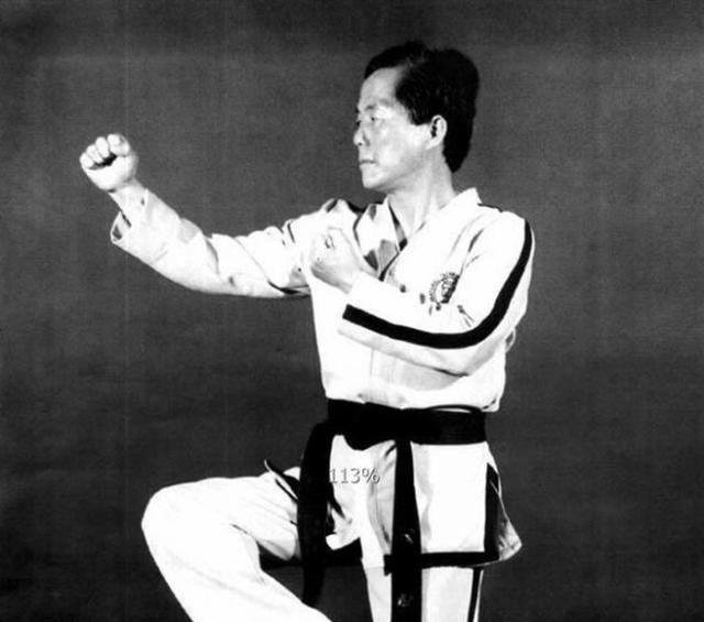 1918年的今天 韩国人不予承认的跆拳道创始人崔泓熙 诞辰100周年 快资讯