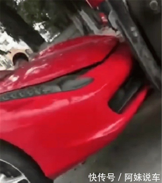 百万法拉利458进陈田村 当天拆件分割 因配件卖价比整车贵 快资讯 百万法拉利458进陈田村 当天拆件分割 因配件卖价比整车贵 快资讯