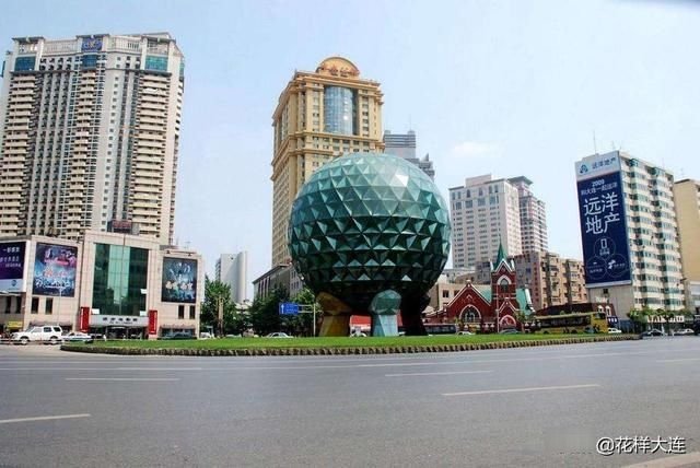 大连友好广场的两座"老字号"电影院,承载了多少童年回忆