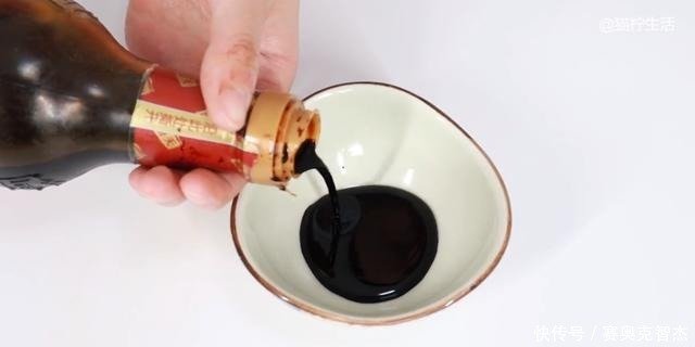陈醋 香醋 白醋 这三种醋有什么区别 做饭时别乱用了 快资讯