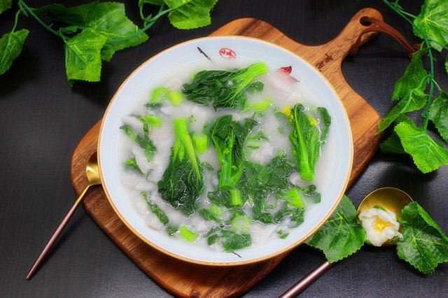 芋儿菜心羹这么做 香甜顺滑很好吃 煮一锅都不够吃 快资讯