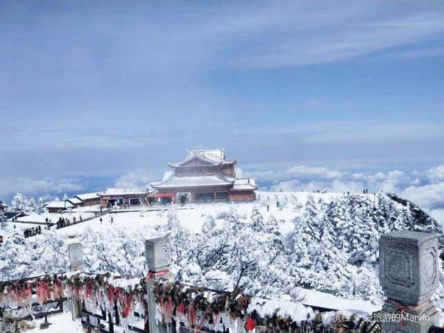 冬游峨眉山赏雪温泉实用避坑旅游指南 快资讯