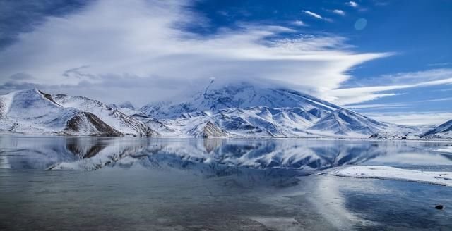 慕士塔格峰与卡拉库里湖 看雪山与高原湖 这两个就够了 快资讯