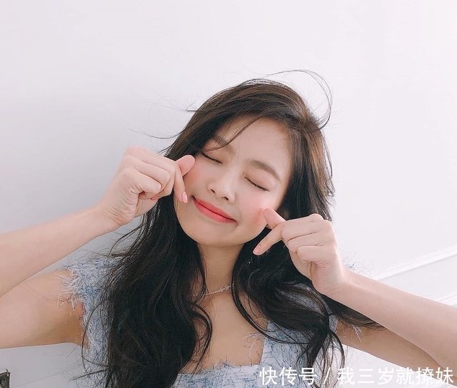 Blackpink成员背景大公开 私底下都是豪门千金 Lisa还是富三代 快资讯 Blackpink成员背景大公开 私底下都是豪门千金 Lisa还是富三代 快资讯