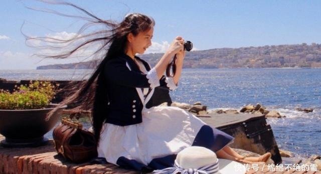 明明可以靠颜值 偏靠漫画吃饭 萝莉脸漫画家以国漫打开日本市场 快资讯