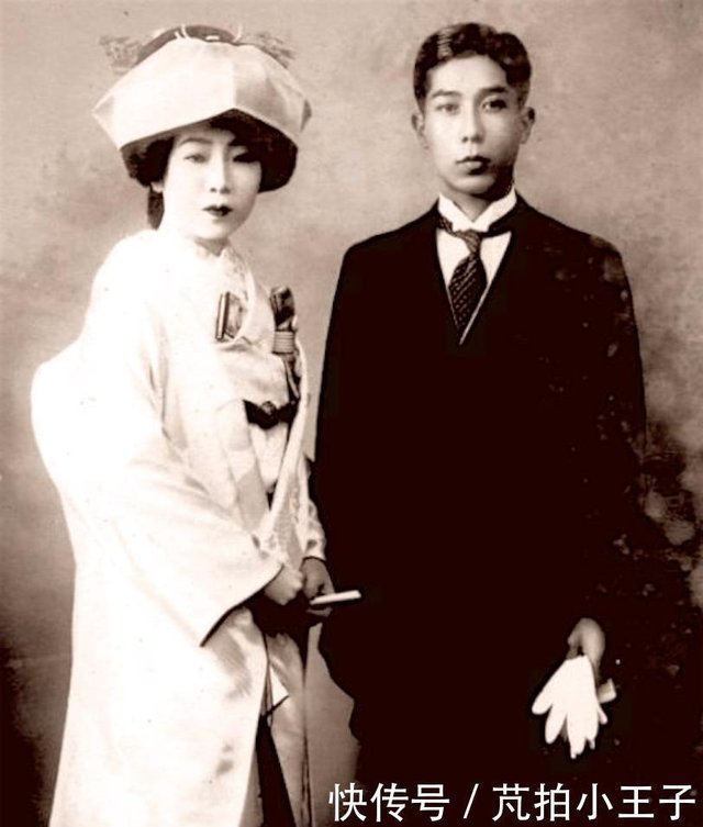 百年前的日本家庭相册传统婚礼上的新娘 快资讯