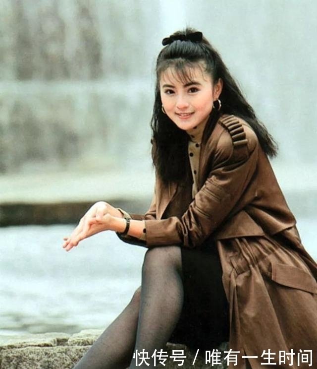 比张柏芝还会长的美人 嫁豪门后退圈 衣柜藏干儿子被捉 快资讯