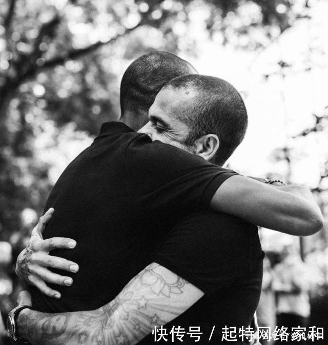 阿尔维斯ins晒与阿比达尔合照我爱你兄弟 快资讯