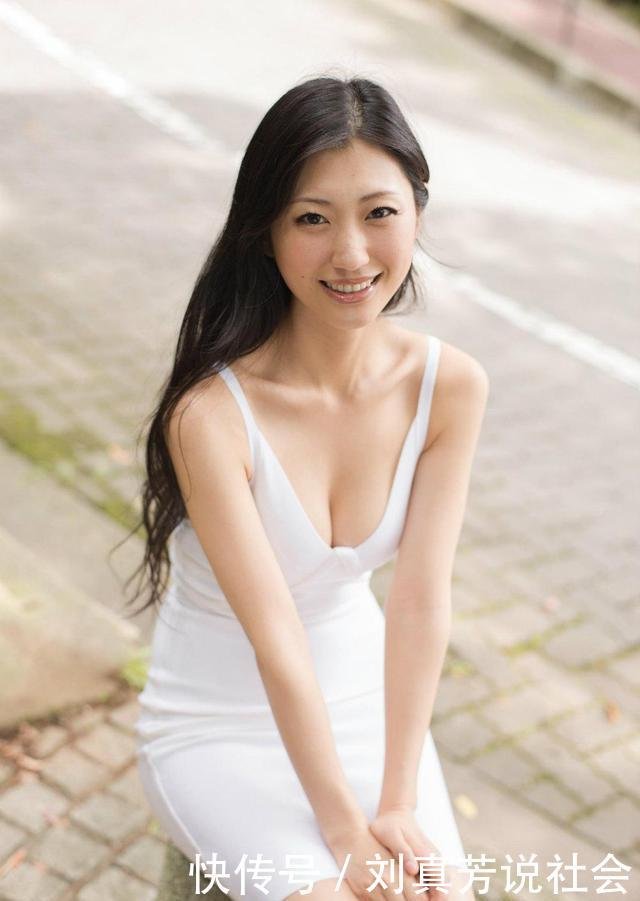 一代写真女王坛蜜成婚 回顾她最令人难忘的影视作品 快资讯 一代写真女王坛蜜成婚 回顾她最令人难忘的影视作品 快资讯