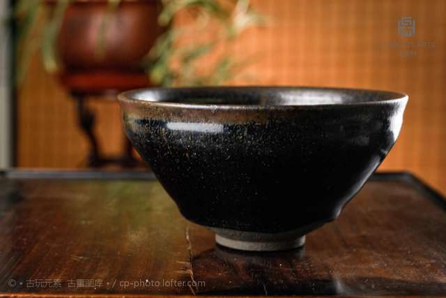 宋建窑乌金釉银毫束口盏- 快资讯